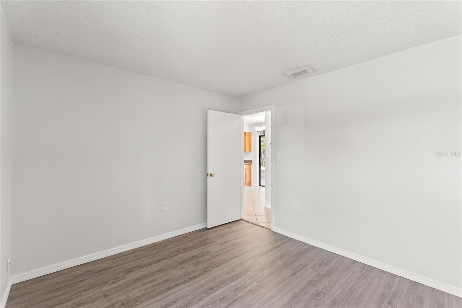 8341 CORNEY DR — photo 10