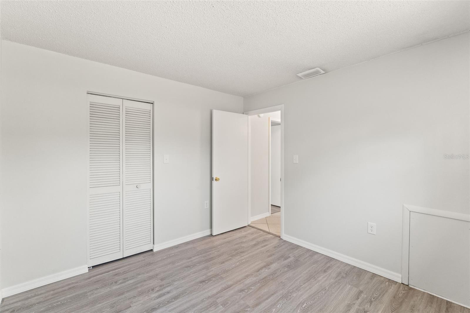 8341 CORNEY DR — photo 3