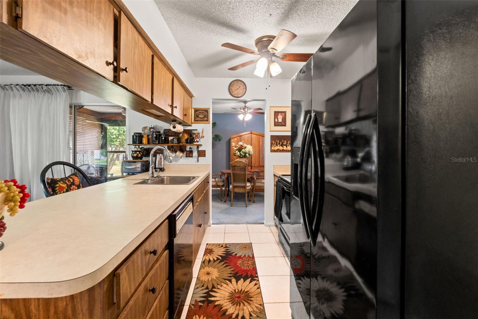 10541 GREEN MEADOW LN — photo 10