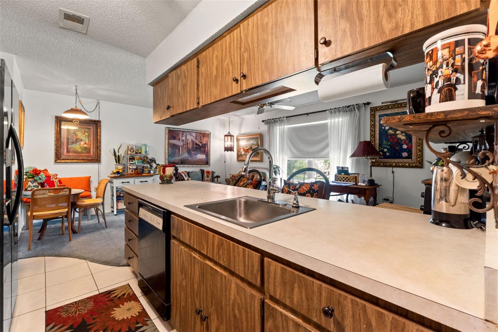 10541 GREEN MEADOW LN — photo 8