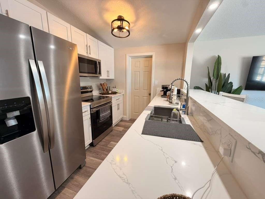 4304 W ARCH ST — photo 12
