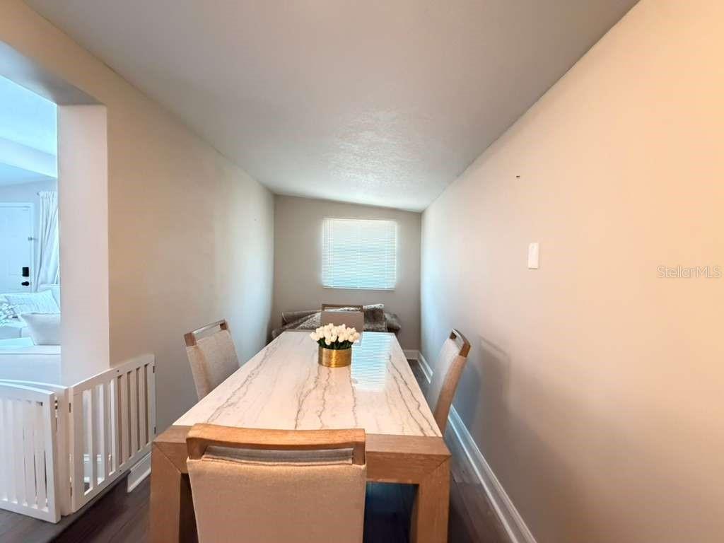 4304 W ARCH ST — photo 14