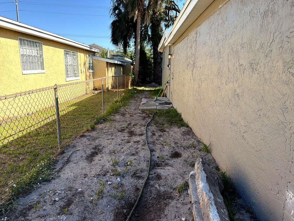 4304 W ARCH ST — photo 5