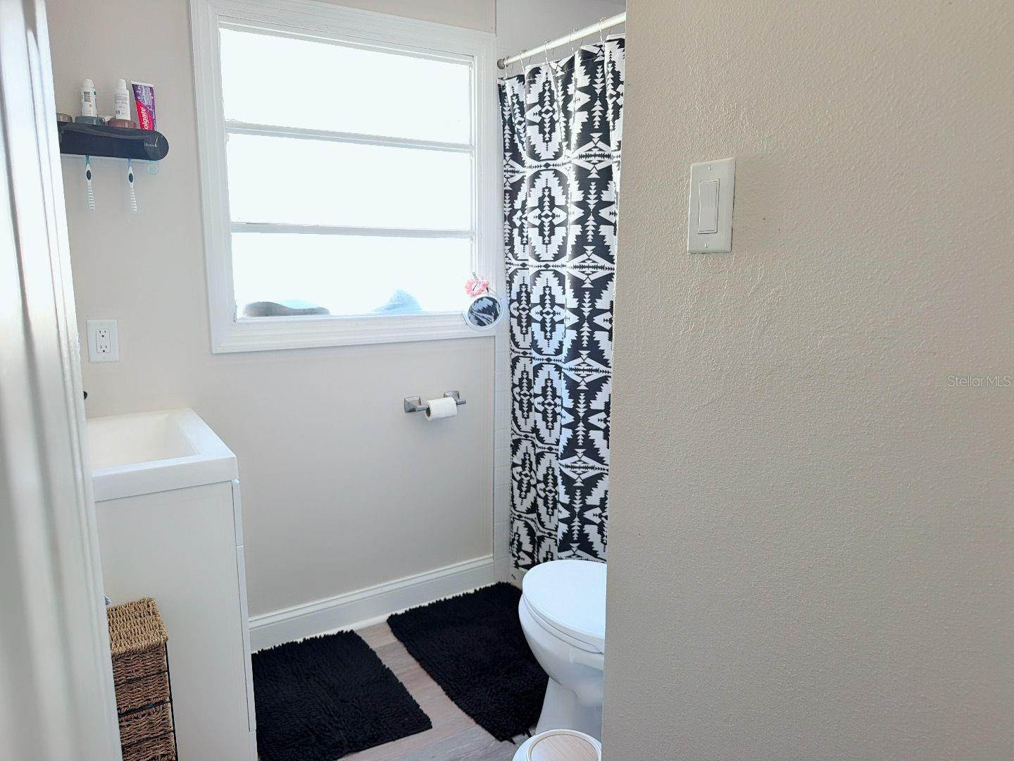 4304 W ARCH ST — photo 16