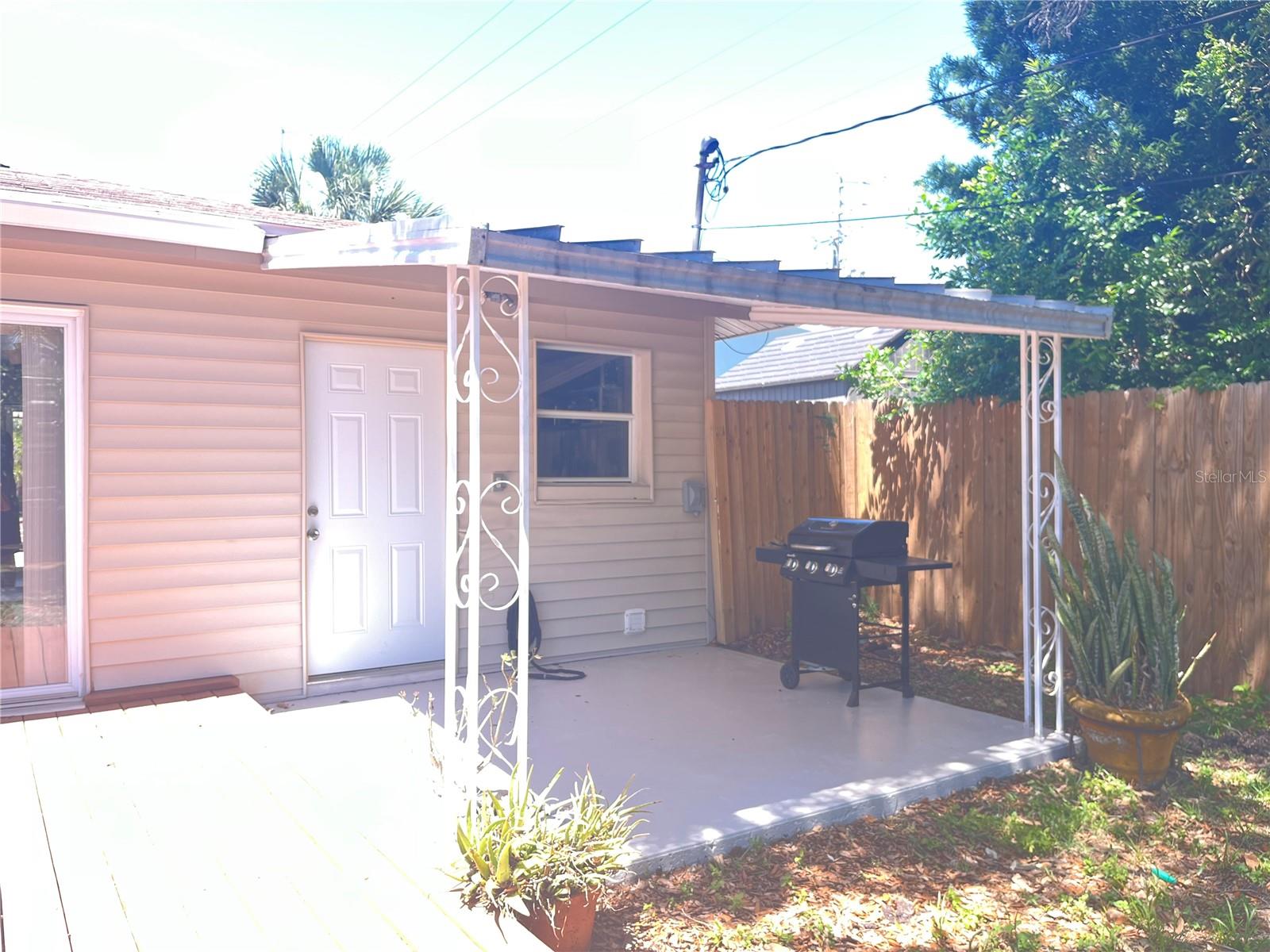 551 ORANGEWOOD DR — photo 23