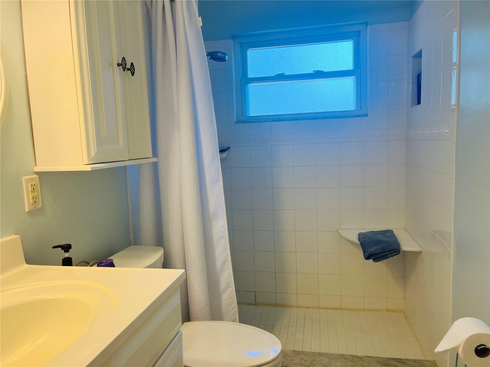 551 ORANGEWOOD DR — photo 16