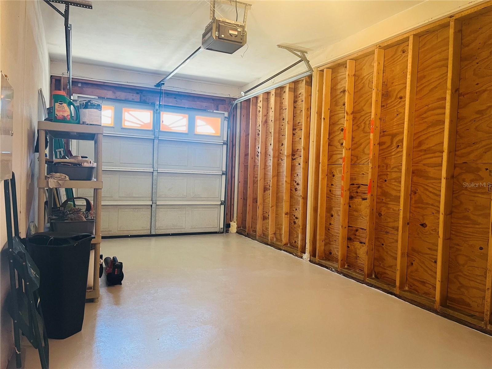 551 ORANGEWOOD DR — photo 37