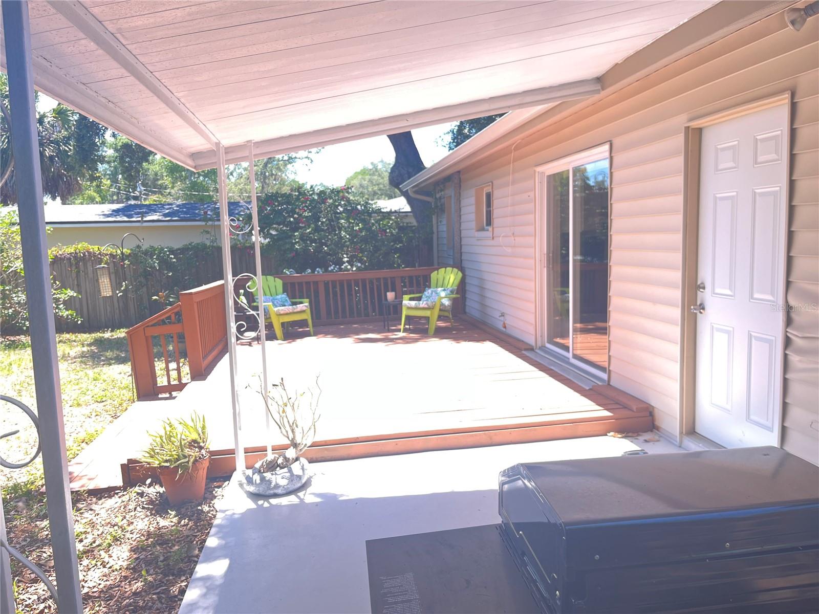 551 ORANGEWOOD DR — photo 24