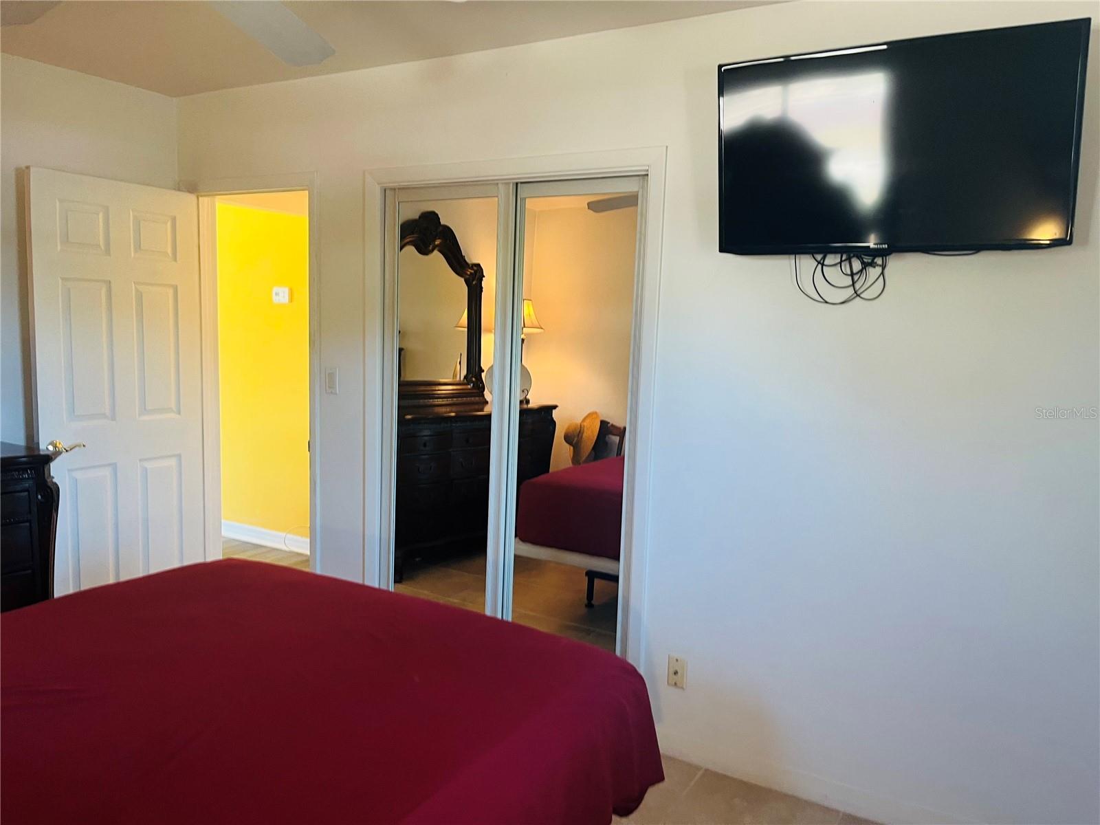 551 ORANGEWOOD DR — photo 13