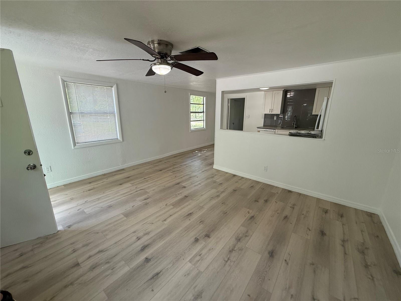 3424 MAZE LN — photo 3