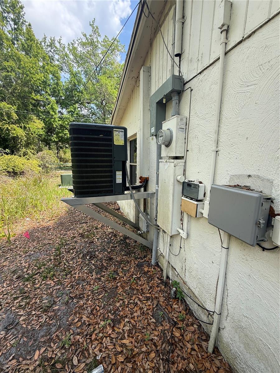 3424 MAZE LN — photo 8