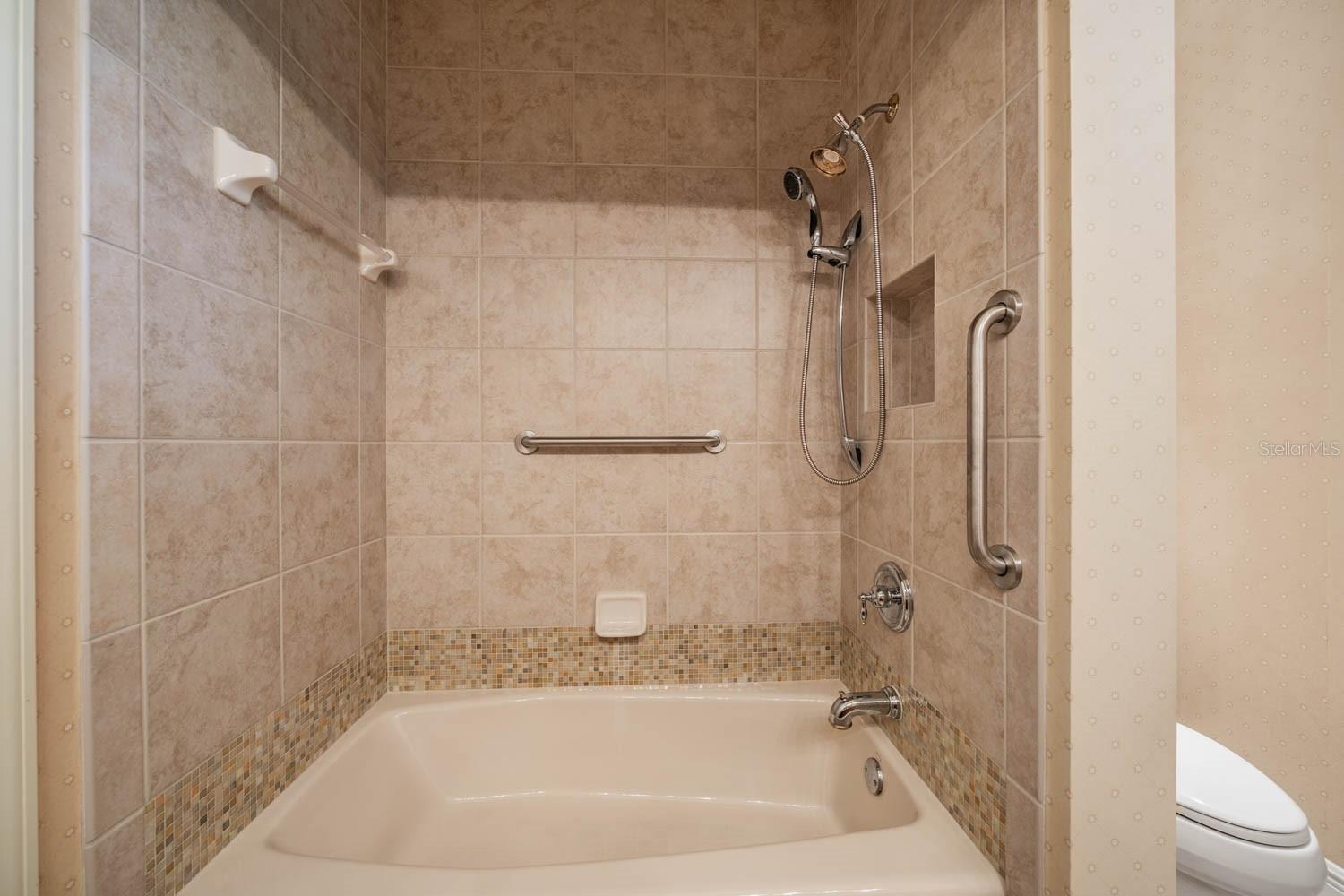 13327 CARNOUSTIE CIR — photo 53