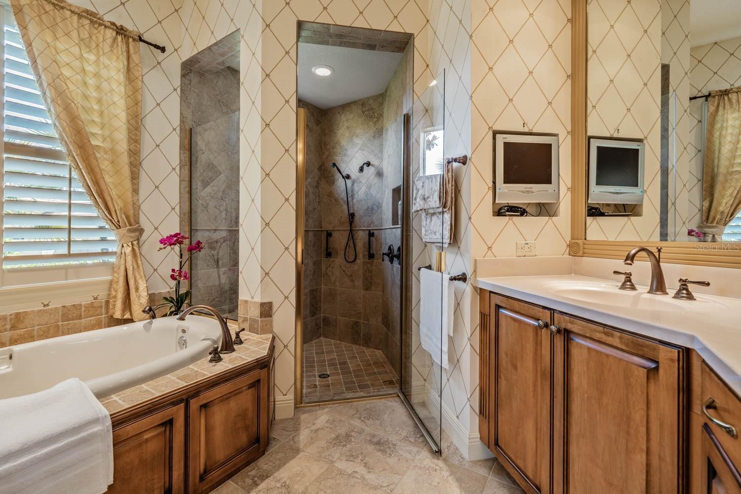13327 CARNOUSTIE CIR — photo 59