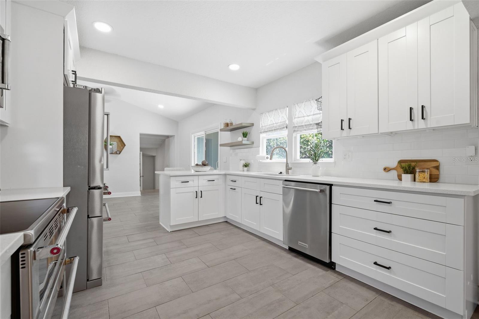 3105 JACKSON ST N — photo 19
