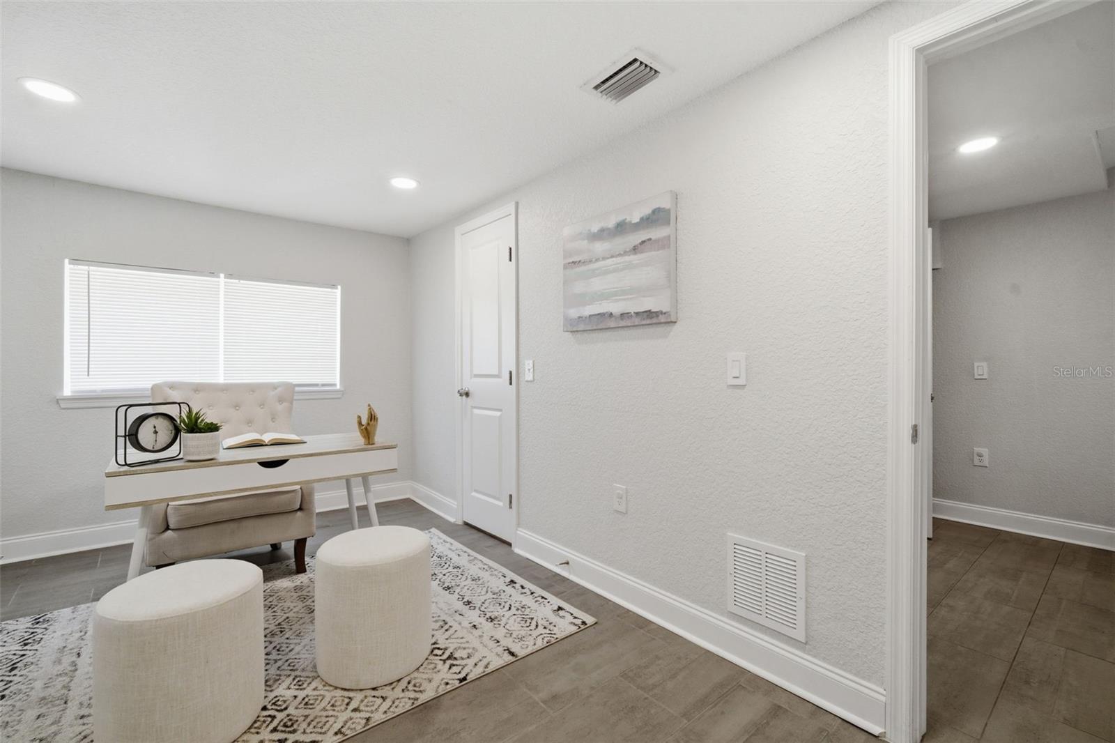 3105 JACKSON ST N — photo 42