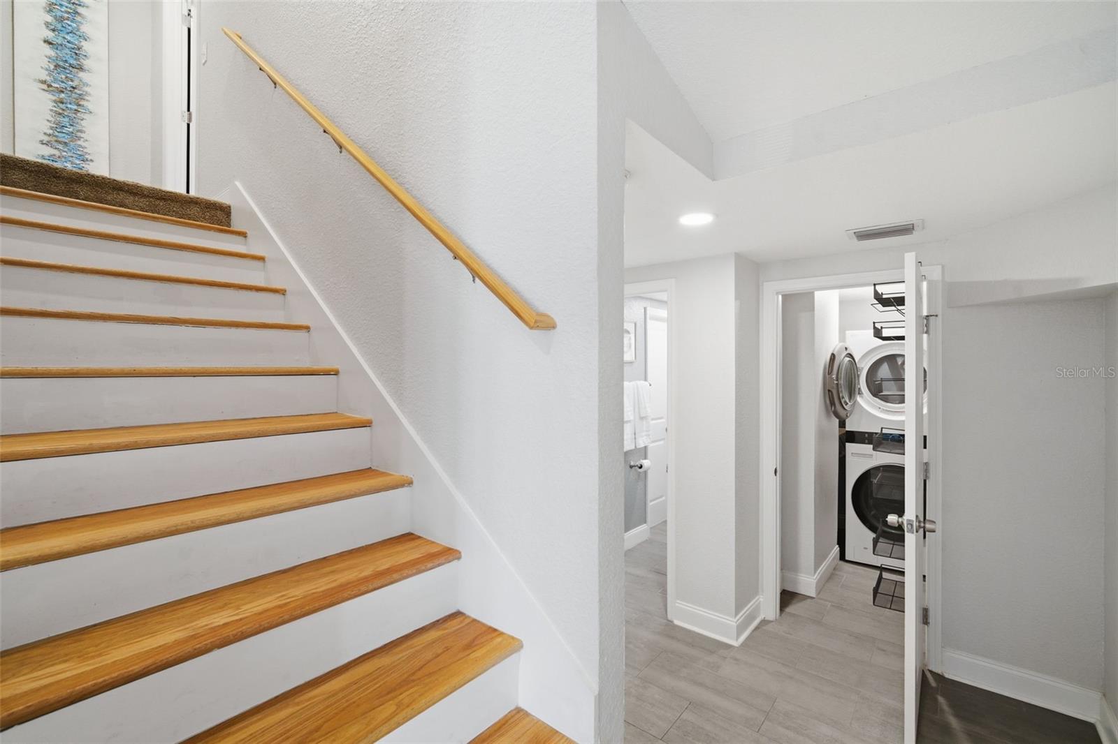 3105 JACKSON ST N — photo 38