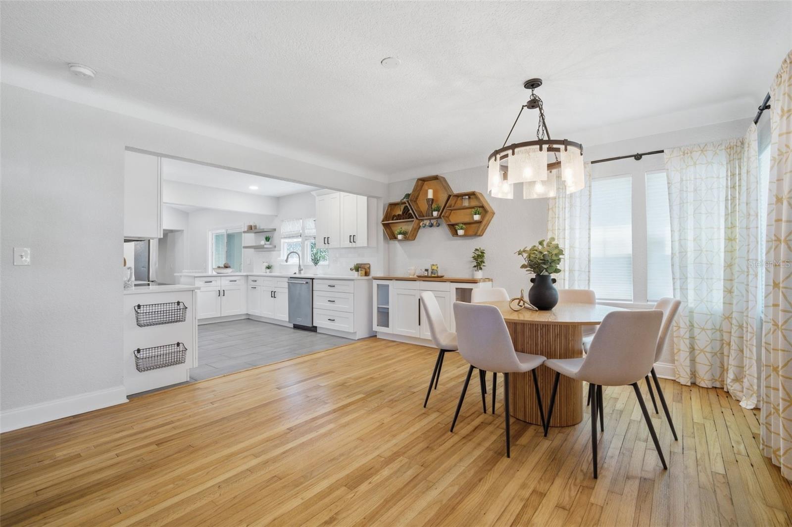 3105 JACKSON ST N — photo 15