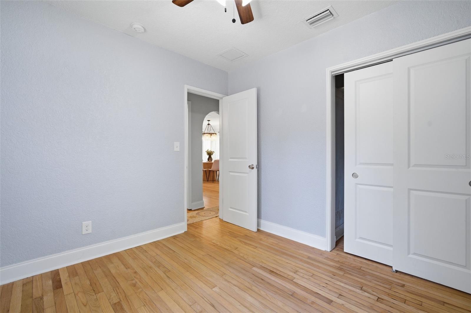 3105 JACKSON ST N — photo 29