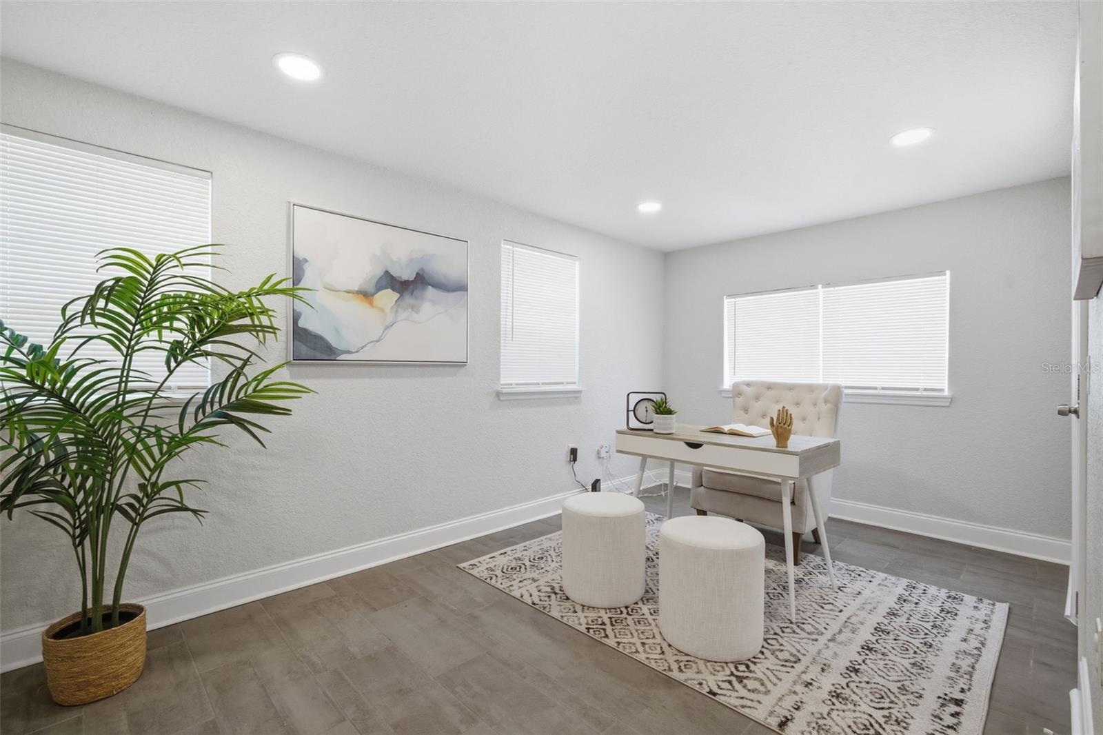 3105 JACKSON ST N — photo 41