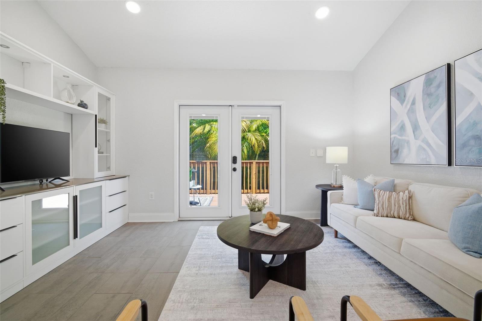 3105 JACKSON ST N — photo 32