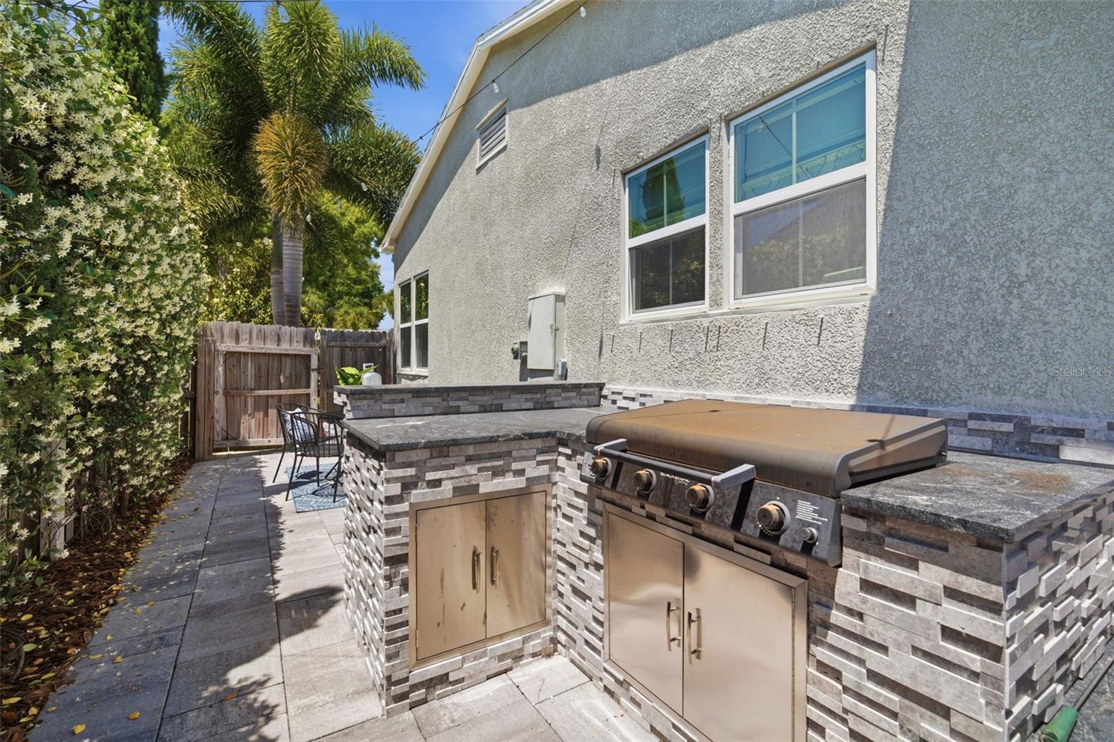 3105 JACKSON ST N — photo 53
