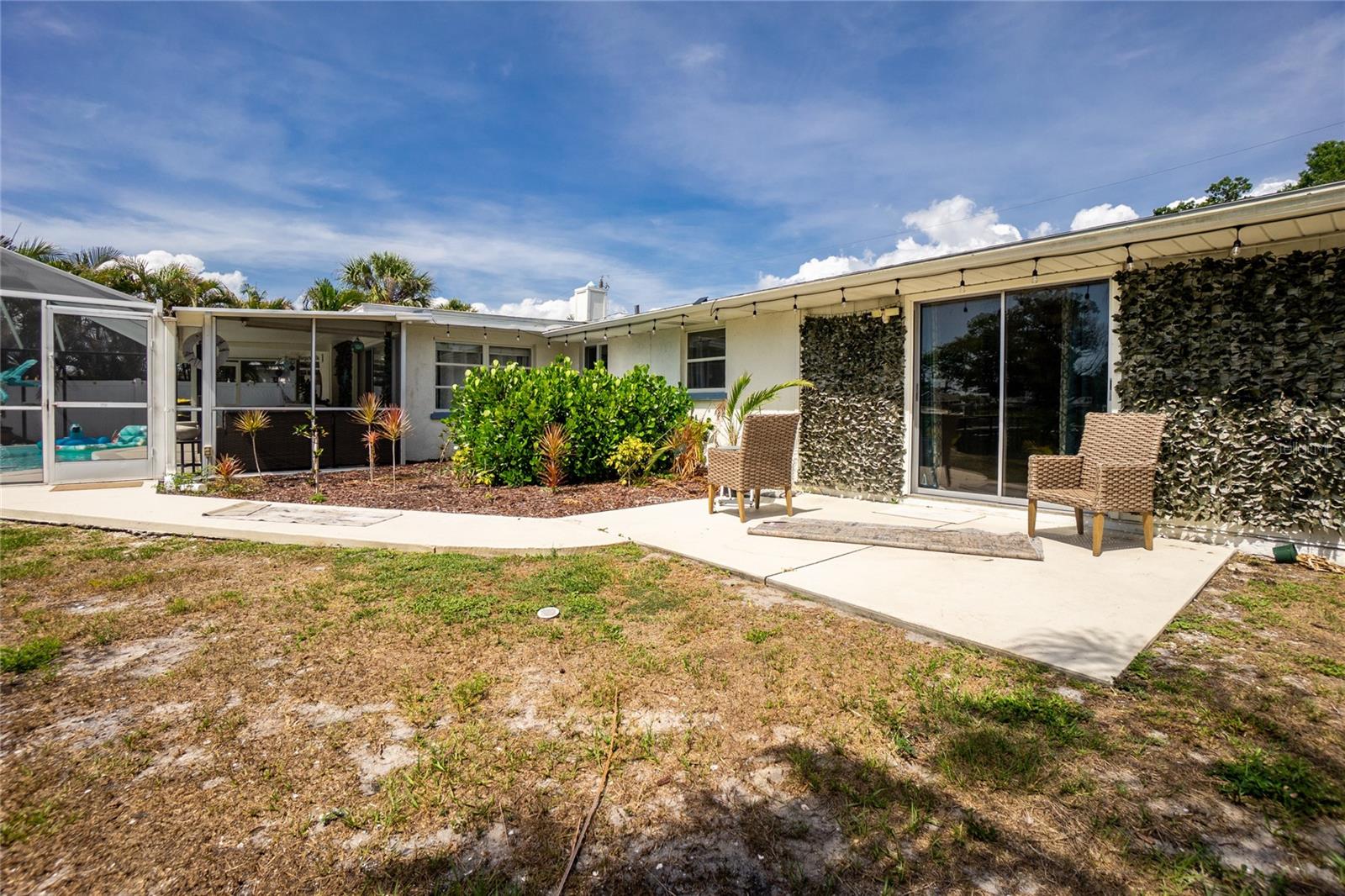 625 SANDPIPER LN — photo 44