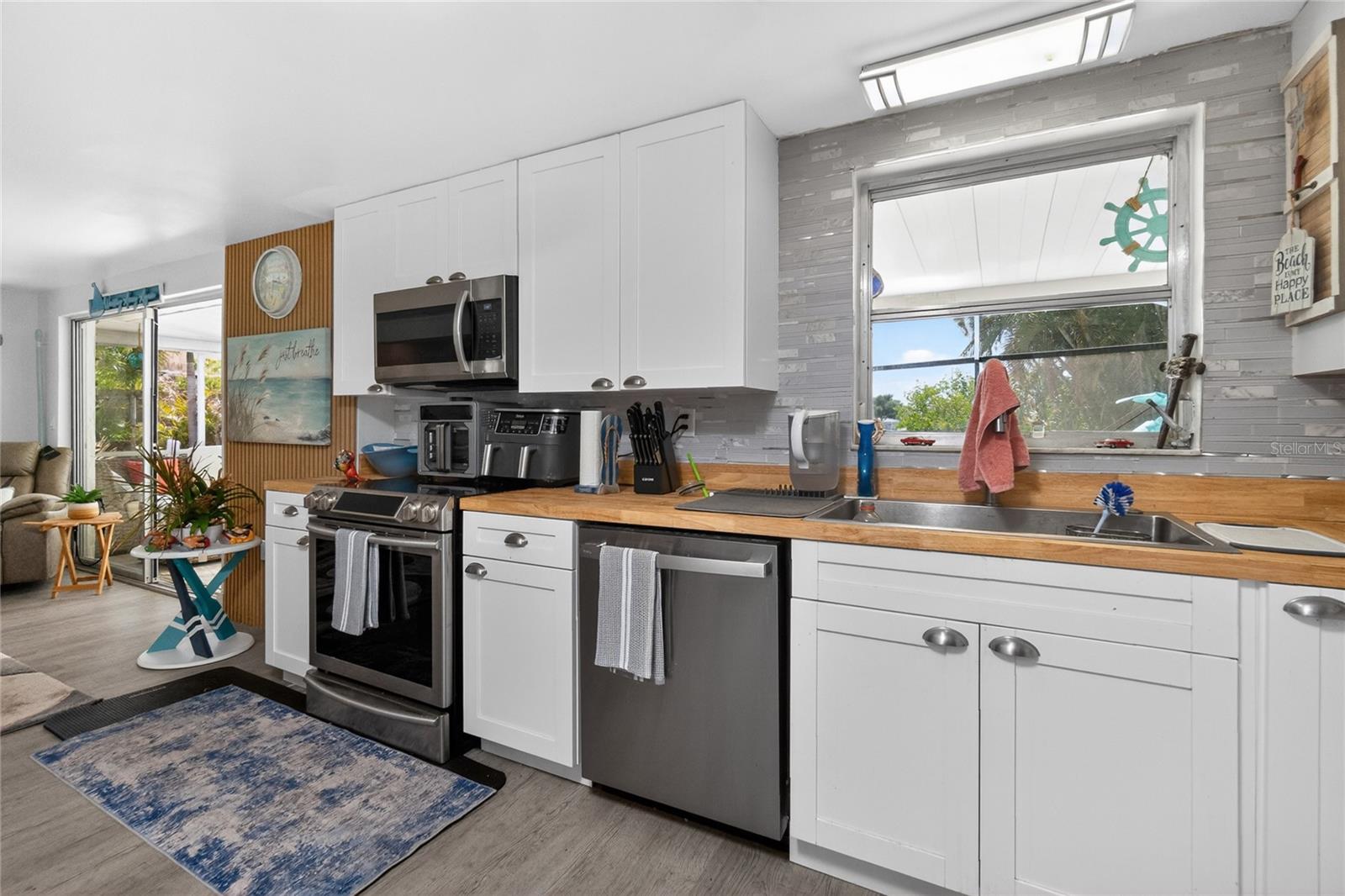 625 SANDPIPER LN — photo 15