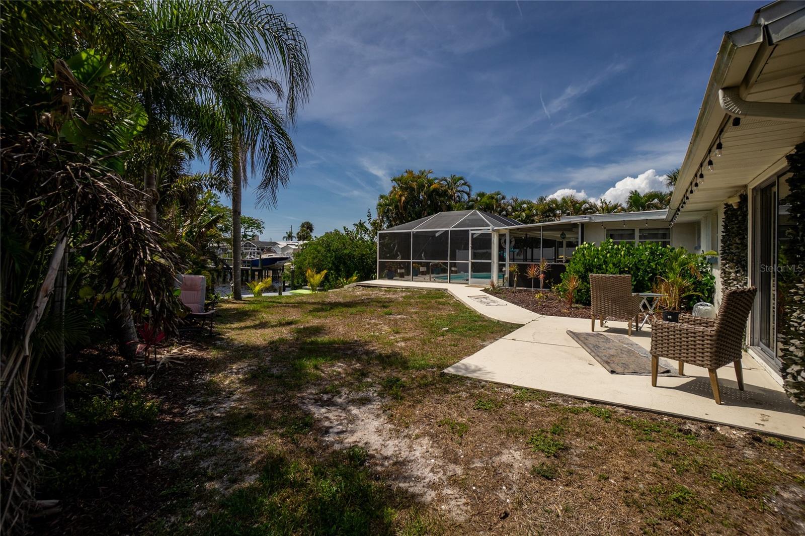 625 SANDPIPER LN — photo 46