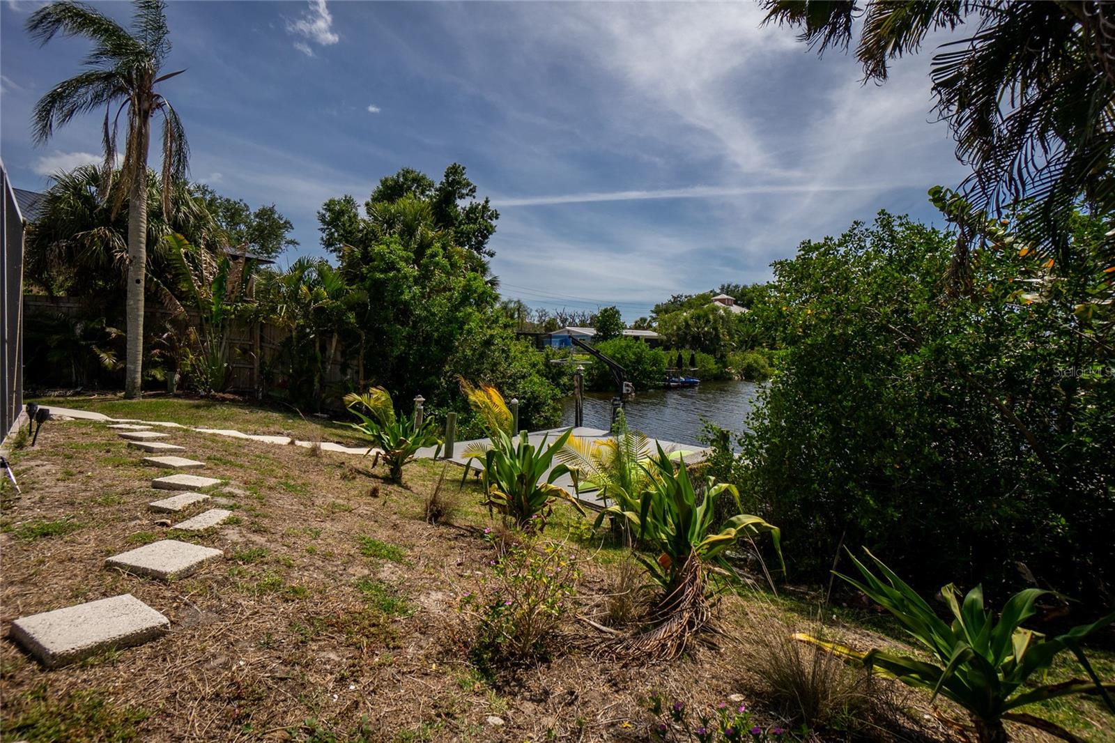 625 SANDPIPER LN — photo 49
