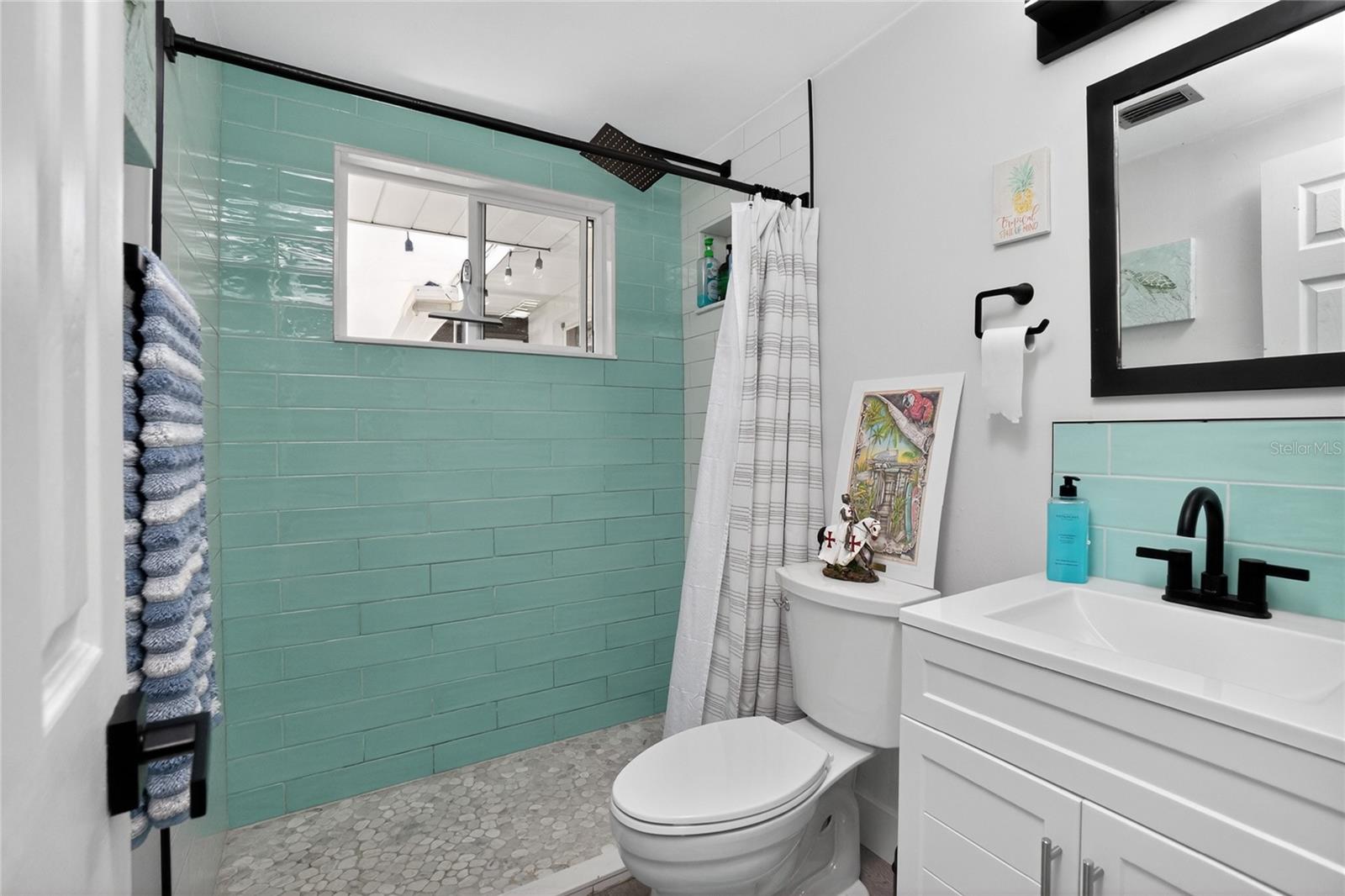 625 SANDPIPER LN — photo 32