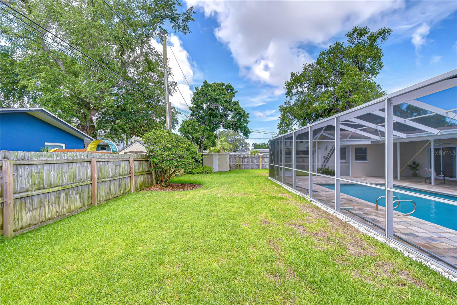 2167 LAKEVIEW RD — photo 32
