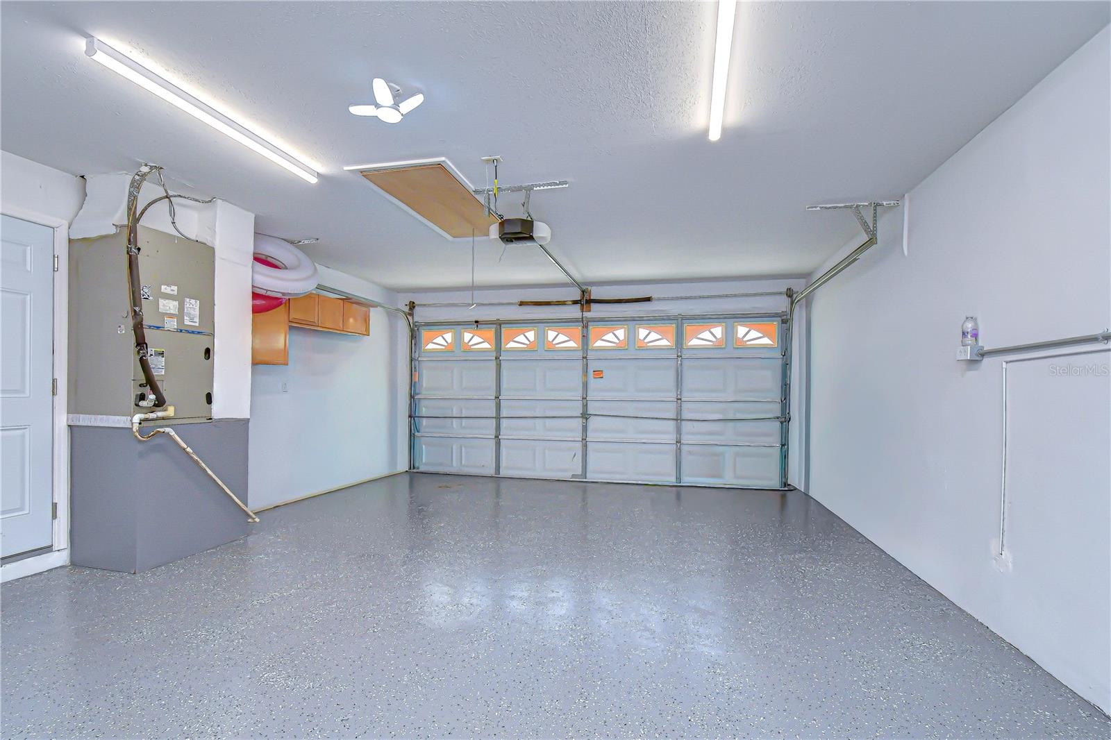 2167 LAKEVIEW RD — photo 36