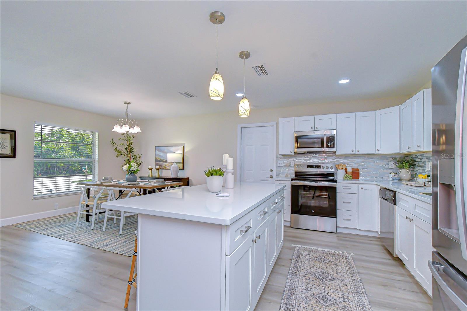 2167 LAKEVIEW RD — photo 8