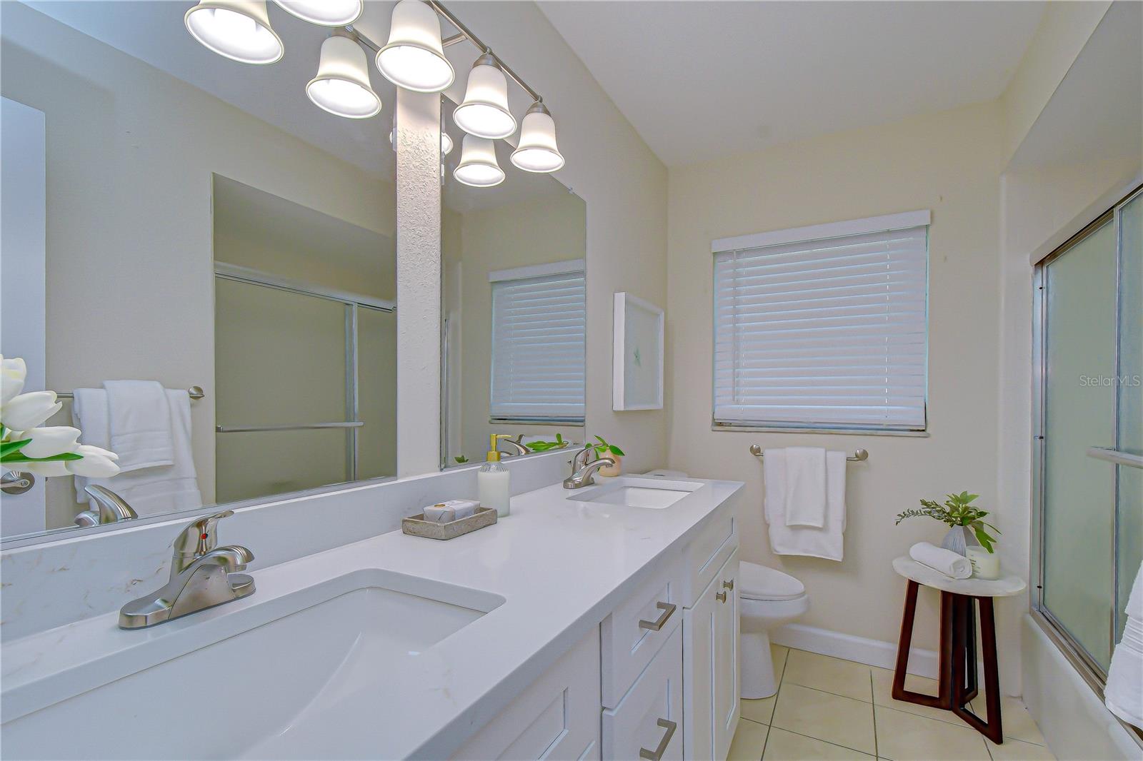 2167 LAKEVIEW RD — photo 23