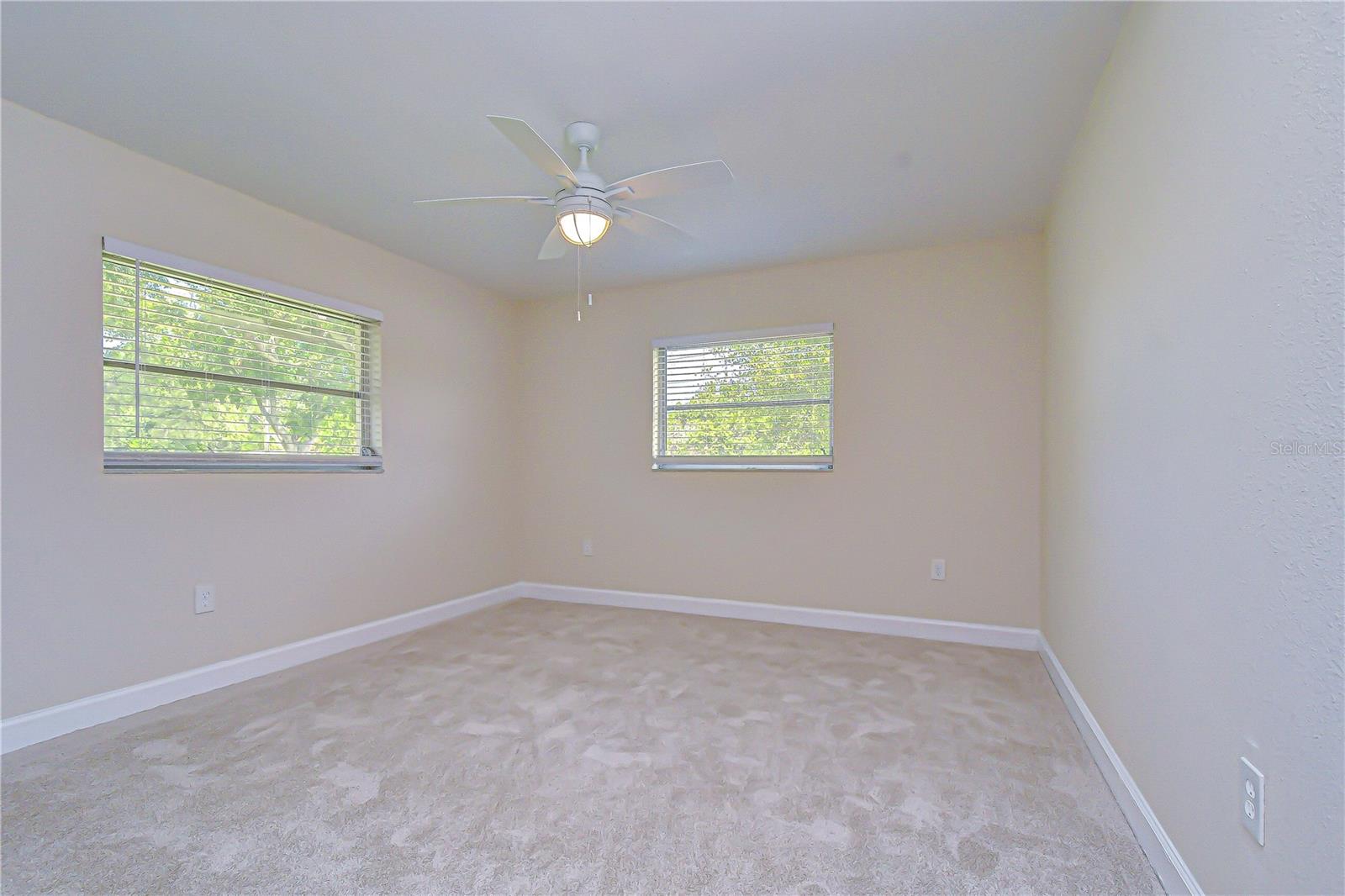 2167 LAKEVIEW RD — photo 22