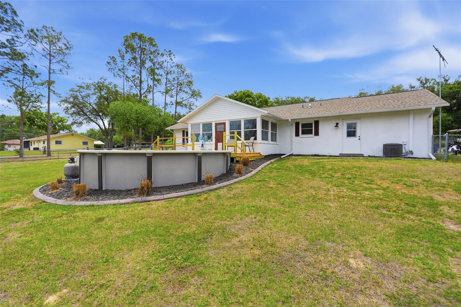 39825 SUNBURST DR — photo 42