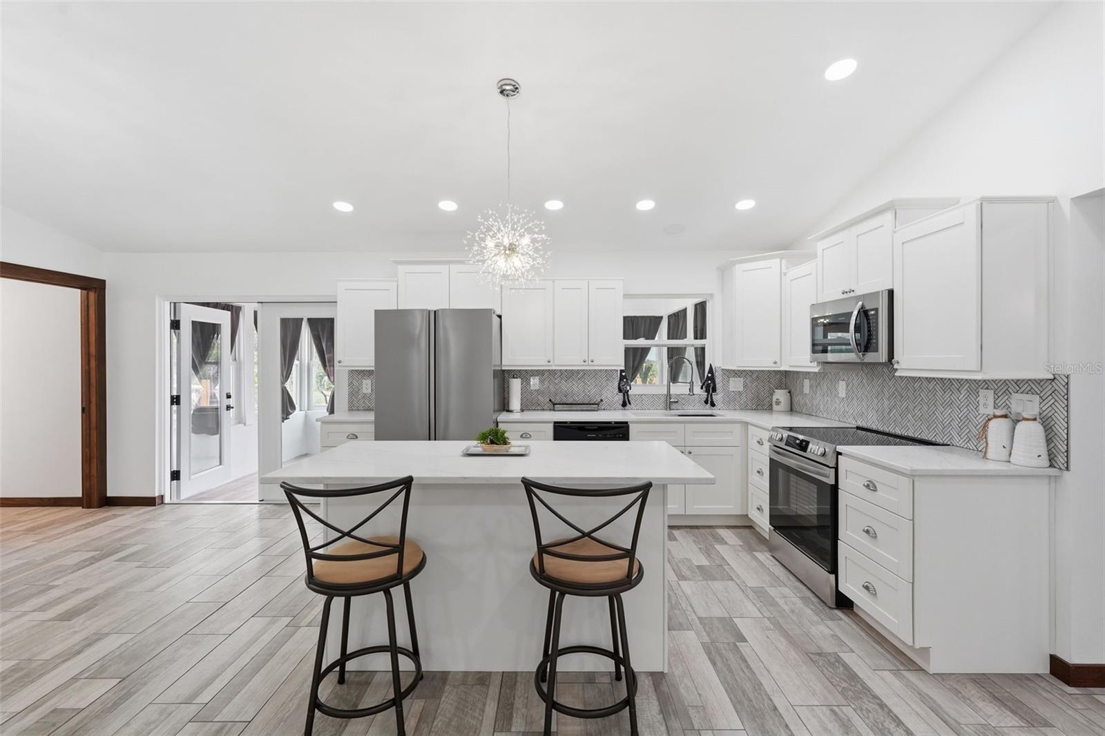 39825 SUNBURST DR — photo 14