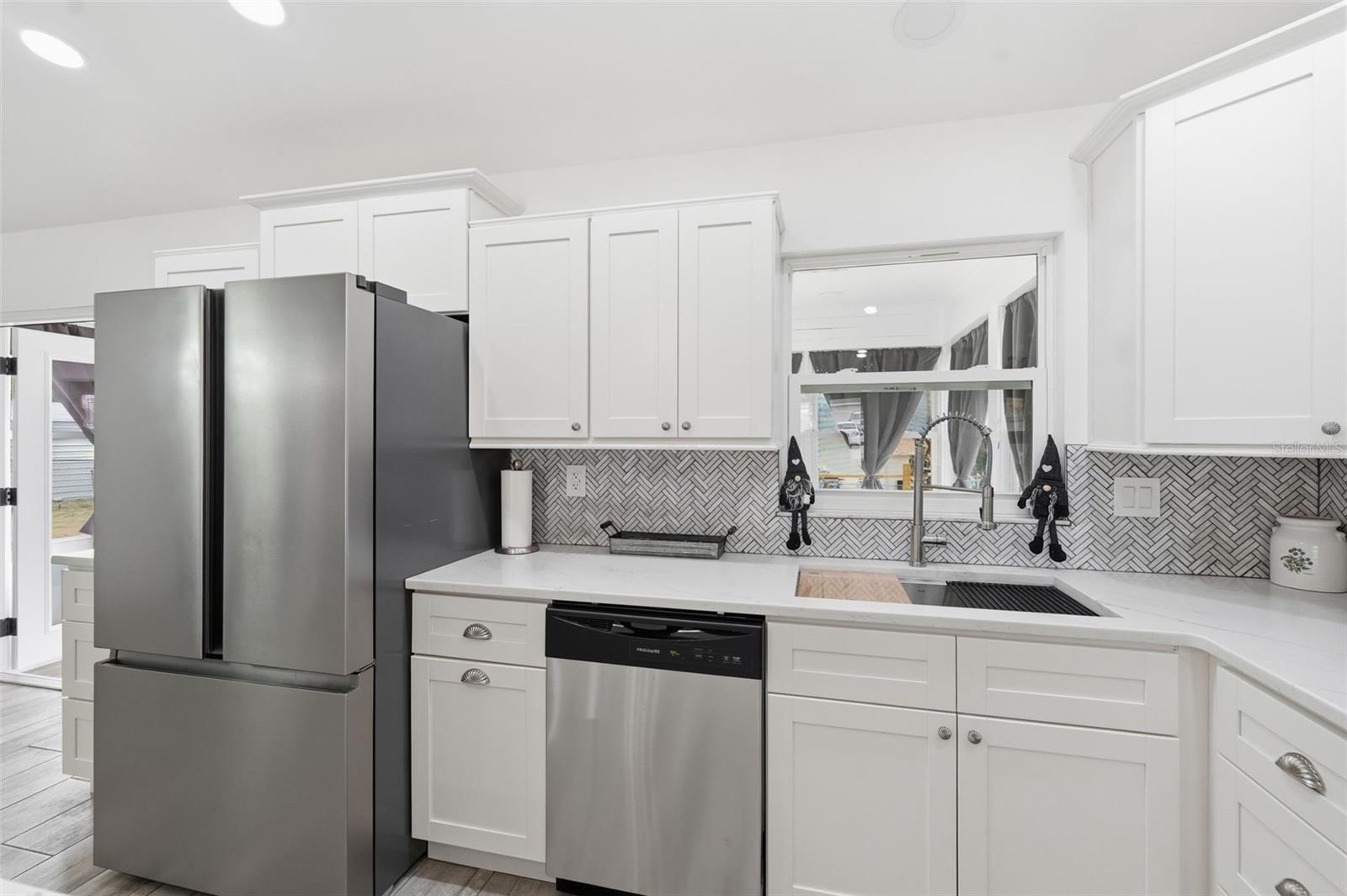 39825 SUNBURST DR — photo 16