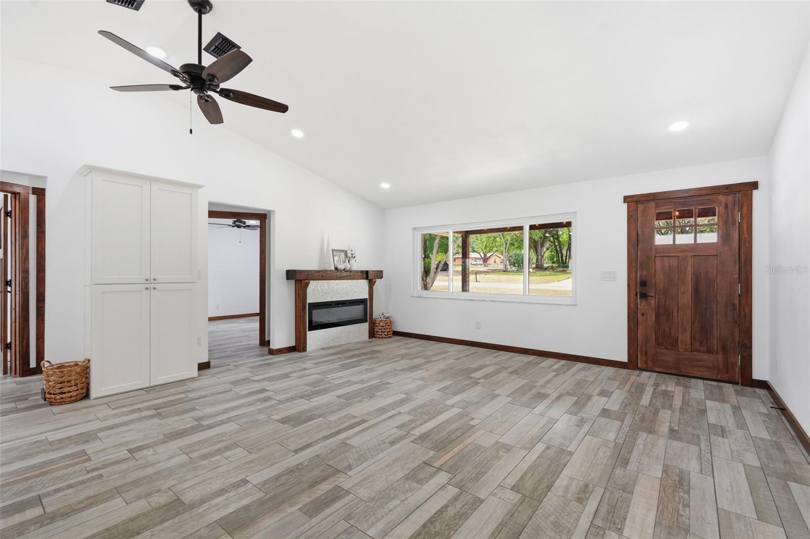 39825 SUNBURST DR — photo 6
