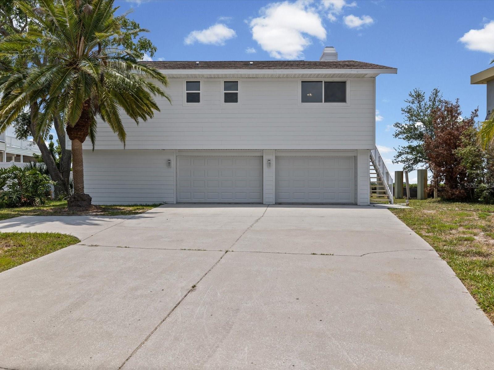 1647 SEA BREEZE DR — photo 38