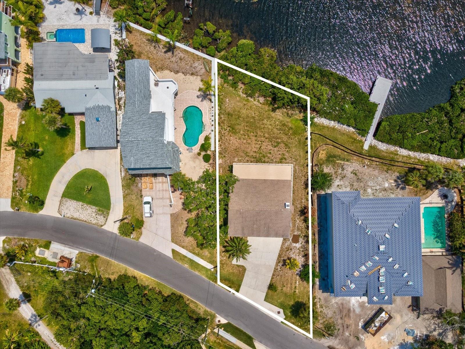 1647 SEA BREEZE DR — photo 40