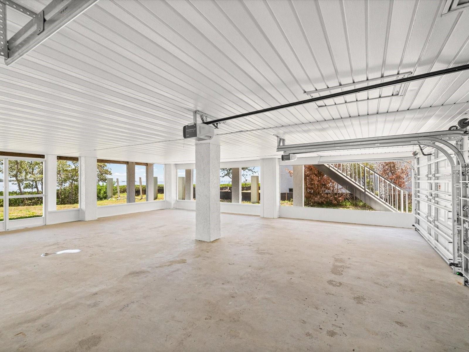1647 SEA BREEZE DR — photo 33