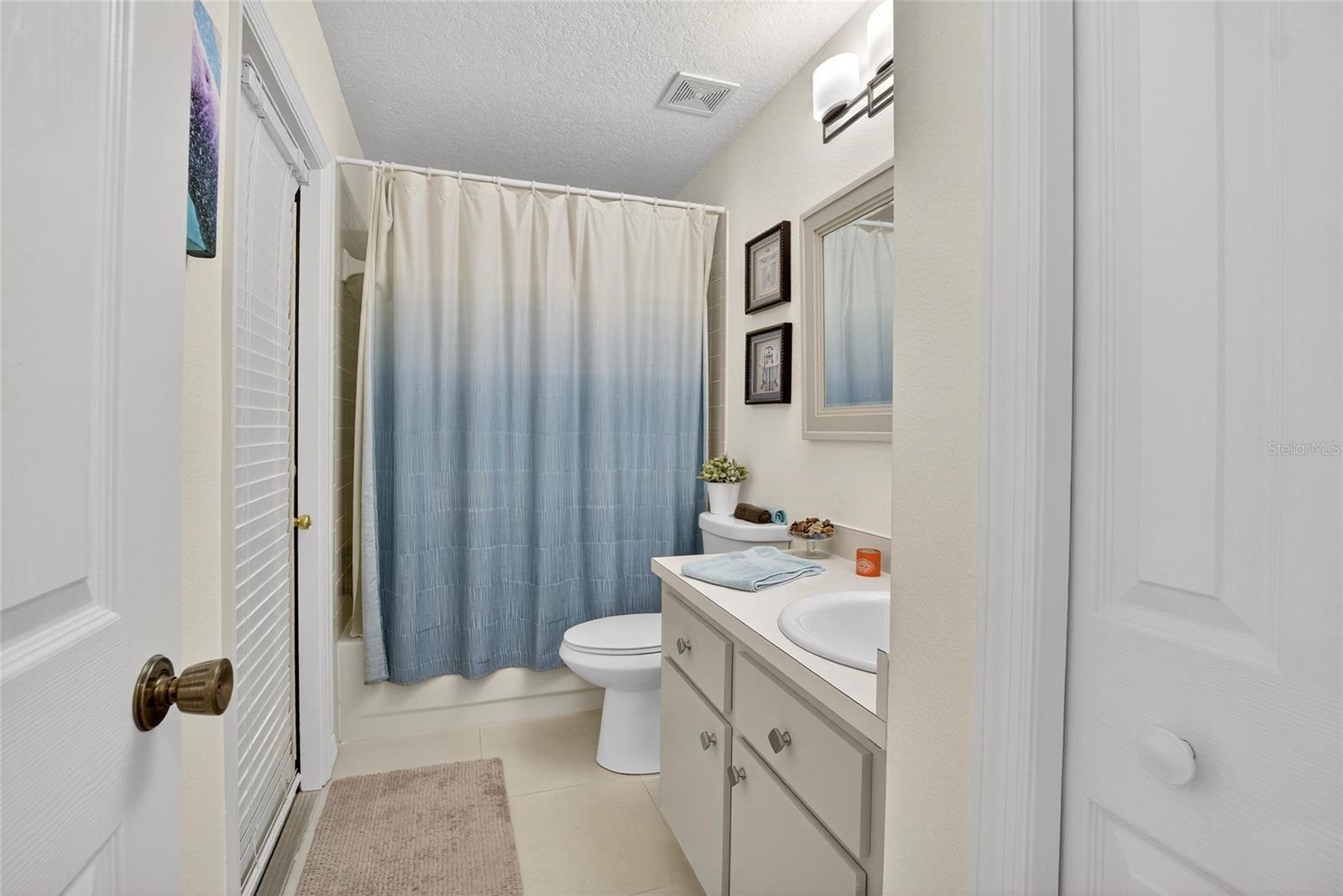 13029 PRESTWICK DR — photo 38