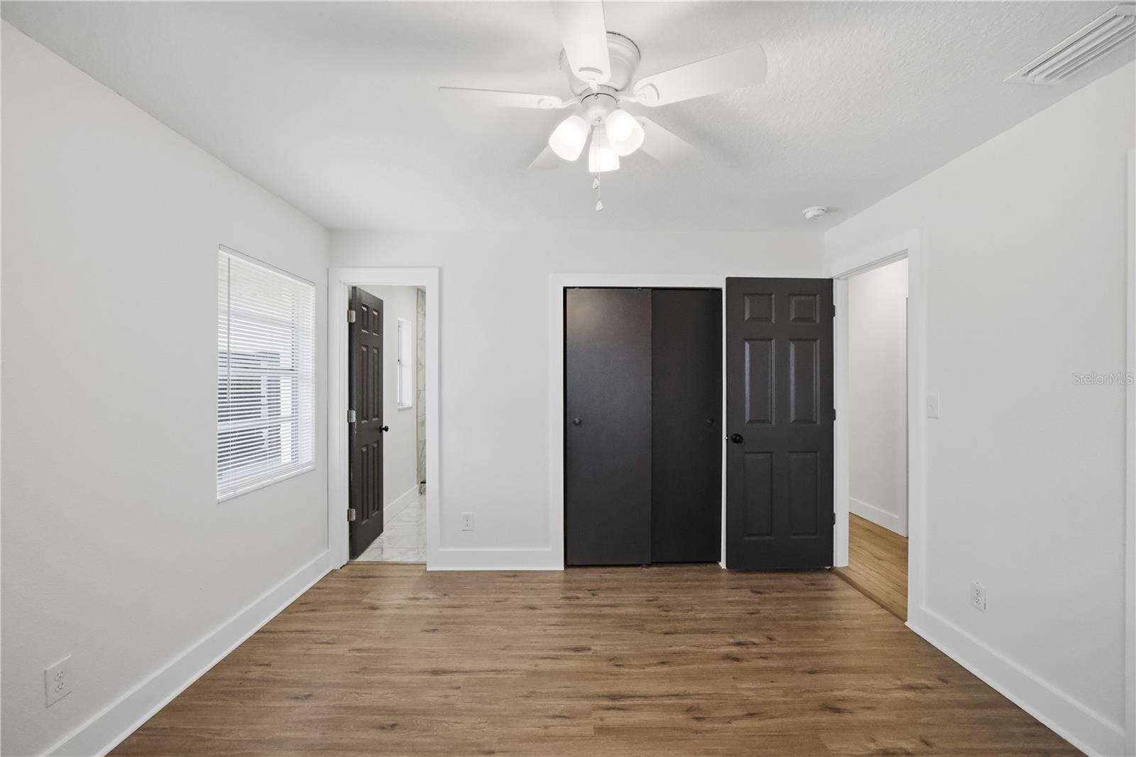 4606 E LINEBAUGH AVE — photo 24