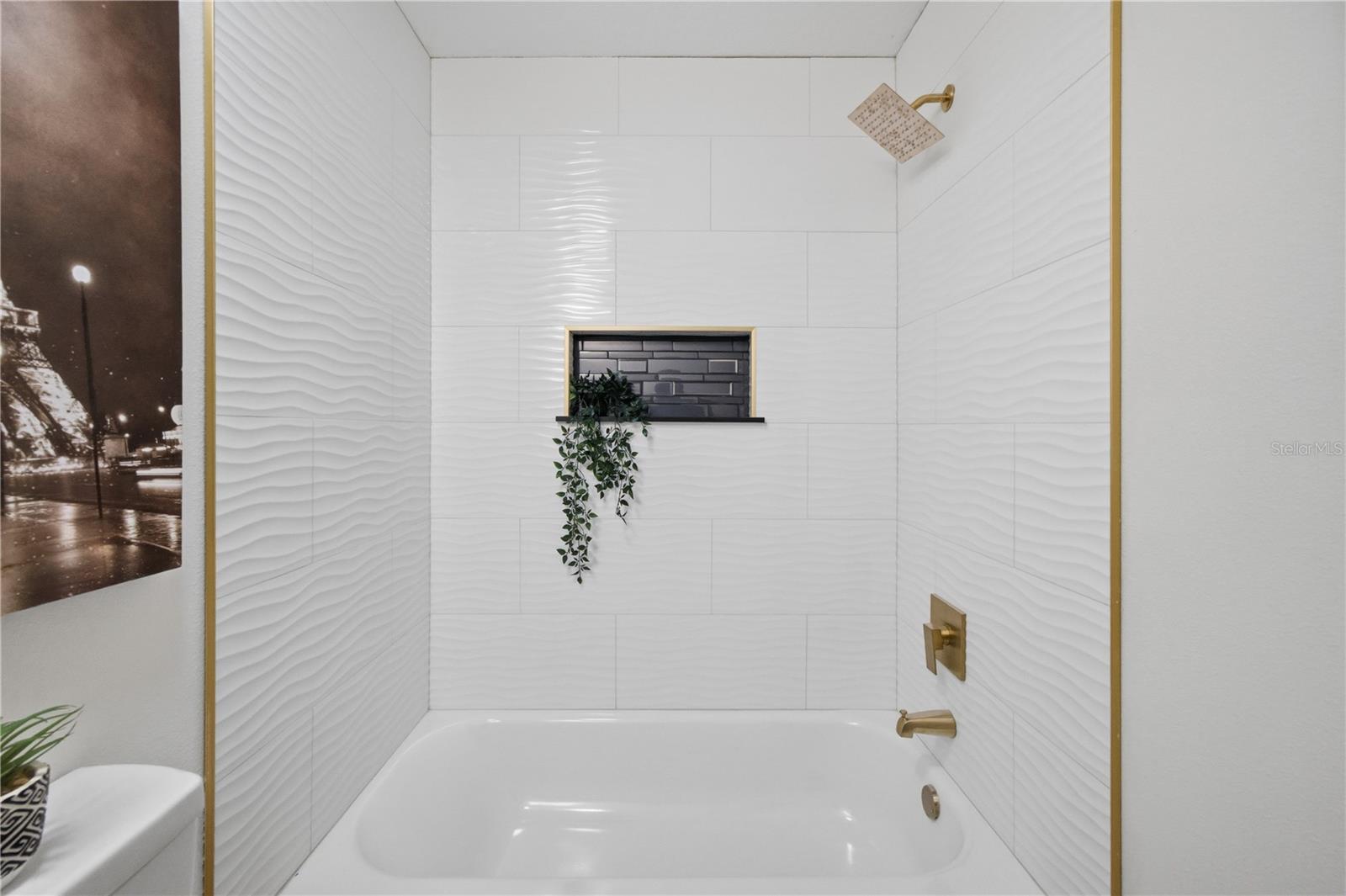 4606 E LINEBAUGH AVE — photo 28