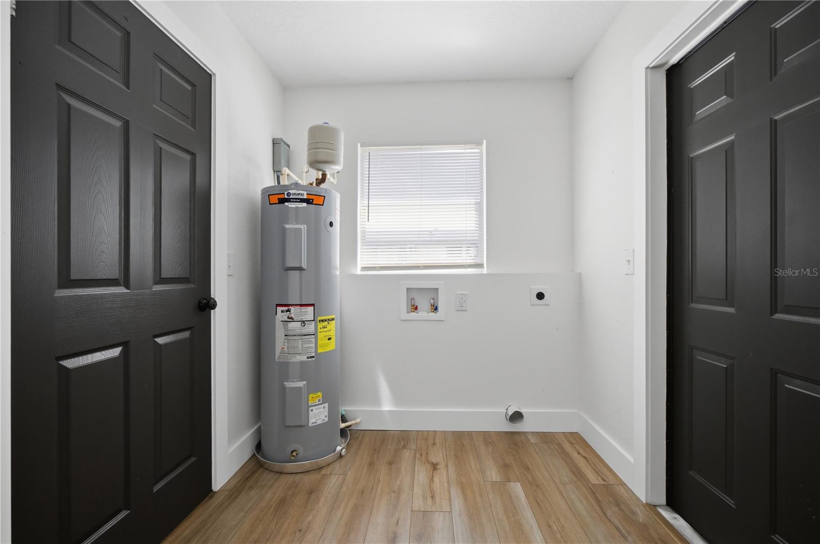4606 E LINEBAUGH AVE — photo 20