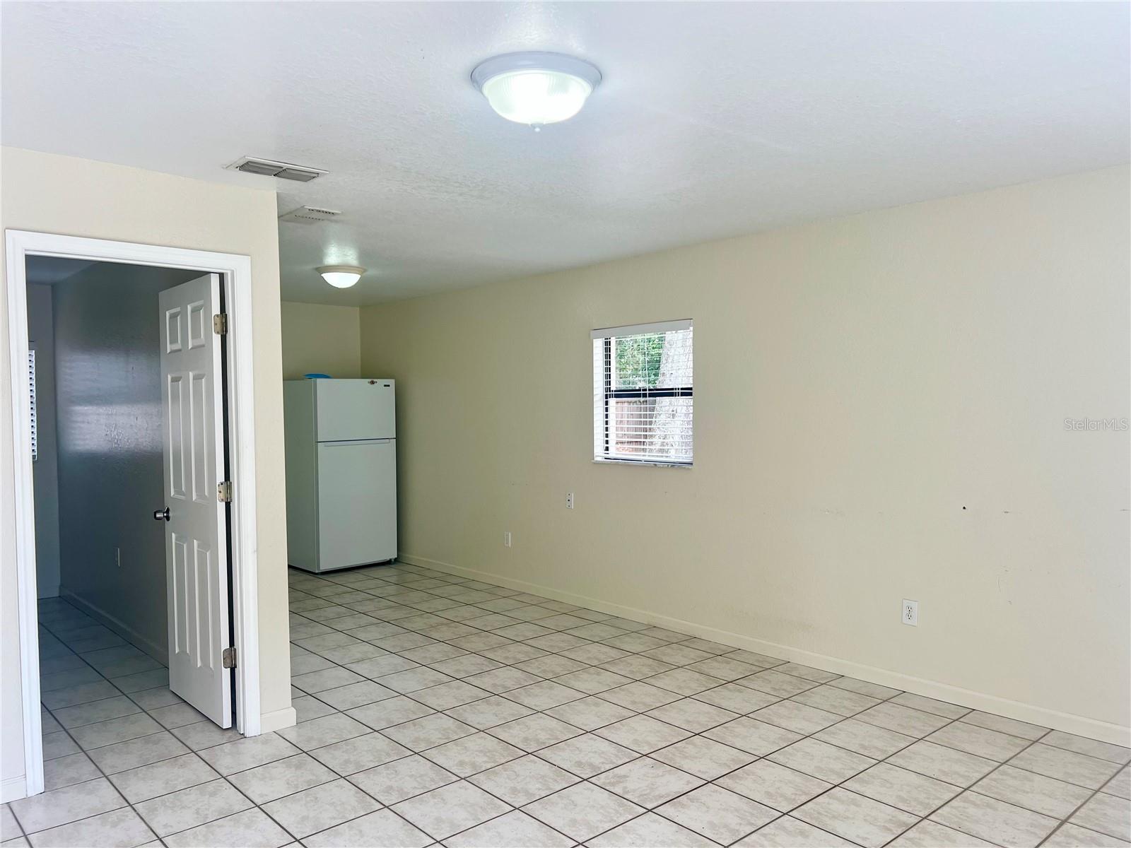 3110 W IVY ST — photo 33