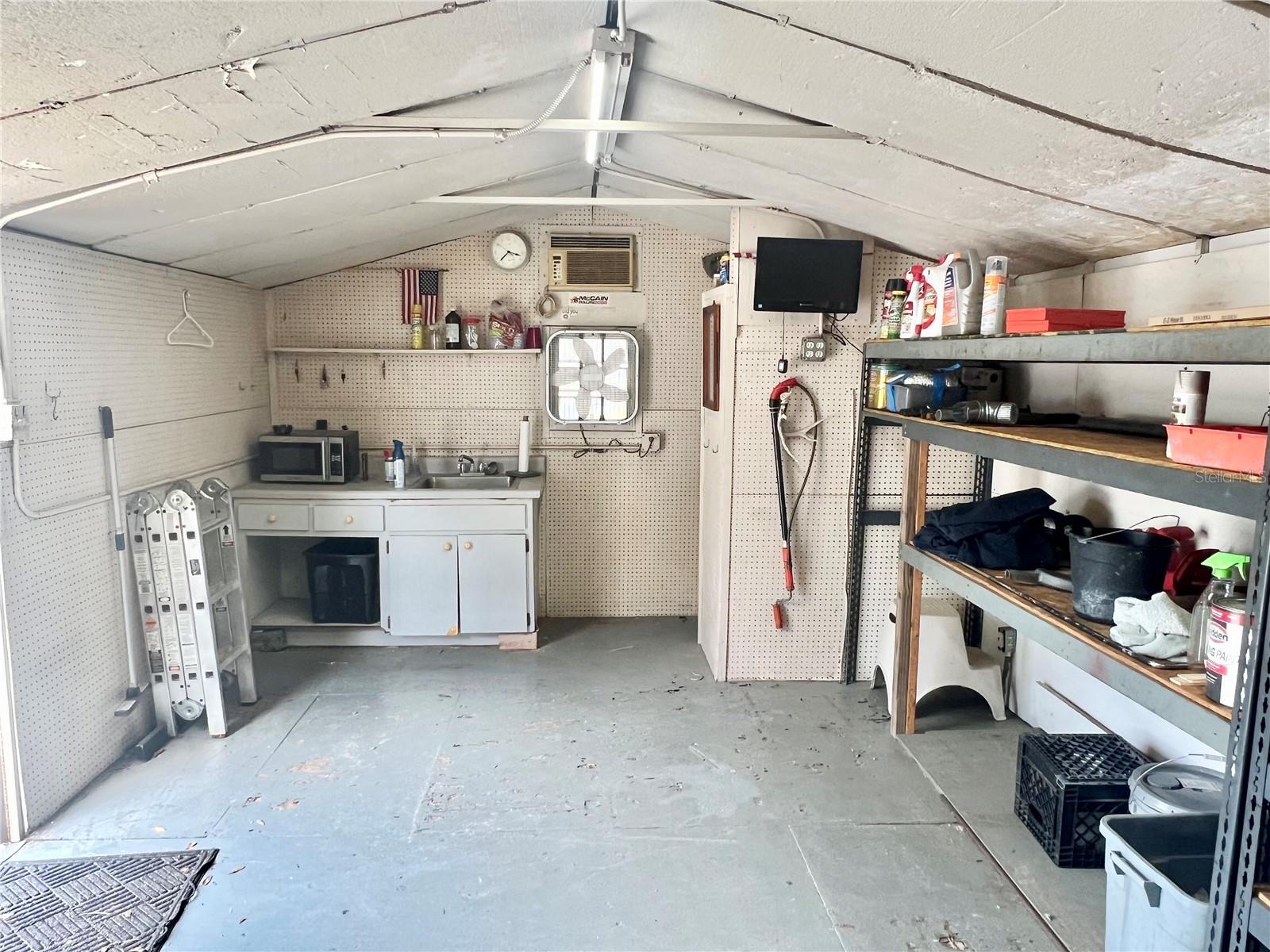 3110 W IVY ST — photo 24