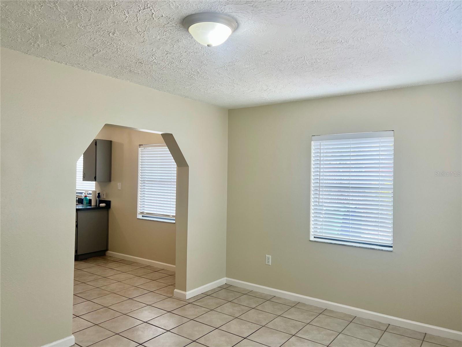 3110 W IVY ST — photo 10