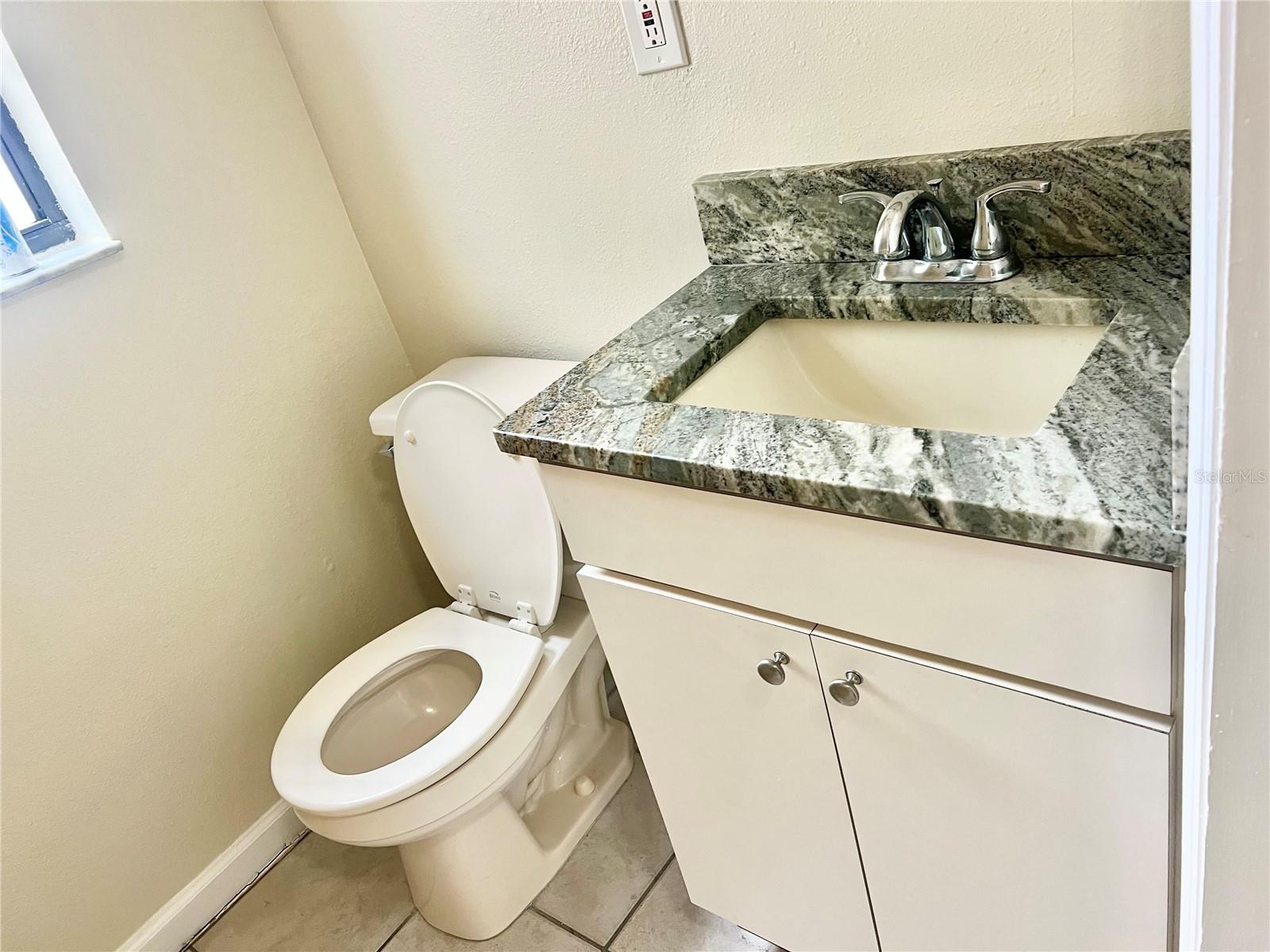 3110 W IVY ST — photo 34
